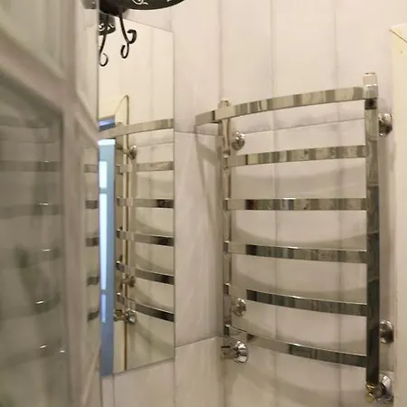 Διαμέρισμα Old *