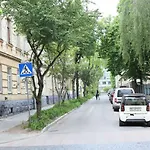 Old Апартаменты *